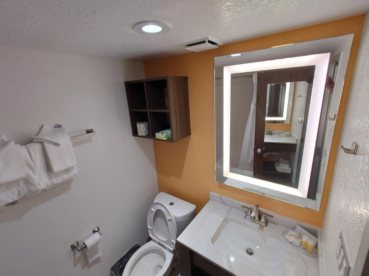 Reagan Resorts Inn (Adults Only) Гатлинбург Экстерьер фото