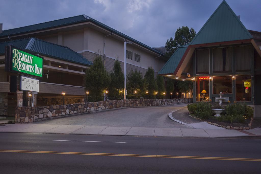 Reagan Resorts Inn (Adults Only) Гатлинбург Экстерьер фото