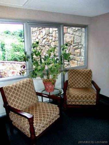 Reagan Resorts Inn (Adults Only) Гатлинбург Интерьер фото